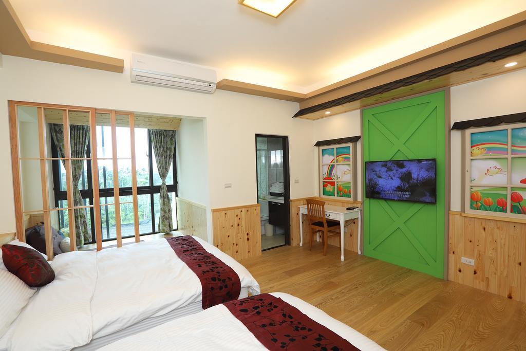 Bridge Bed And Breakfast Hualien Exterior foto